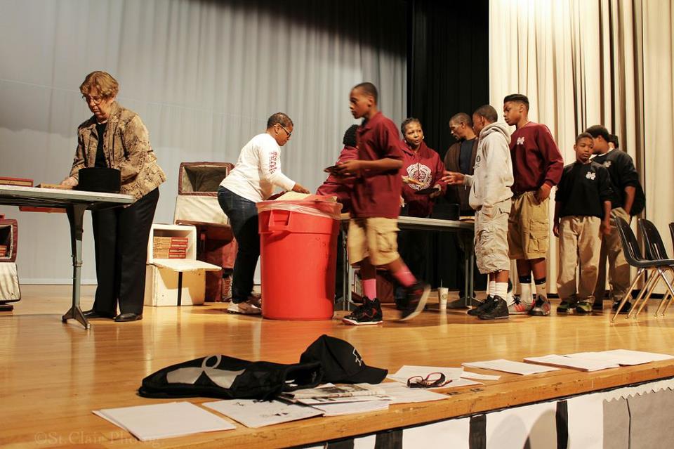 935417_4850337260368_2018754154_n